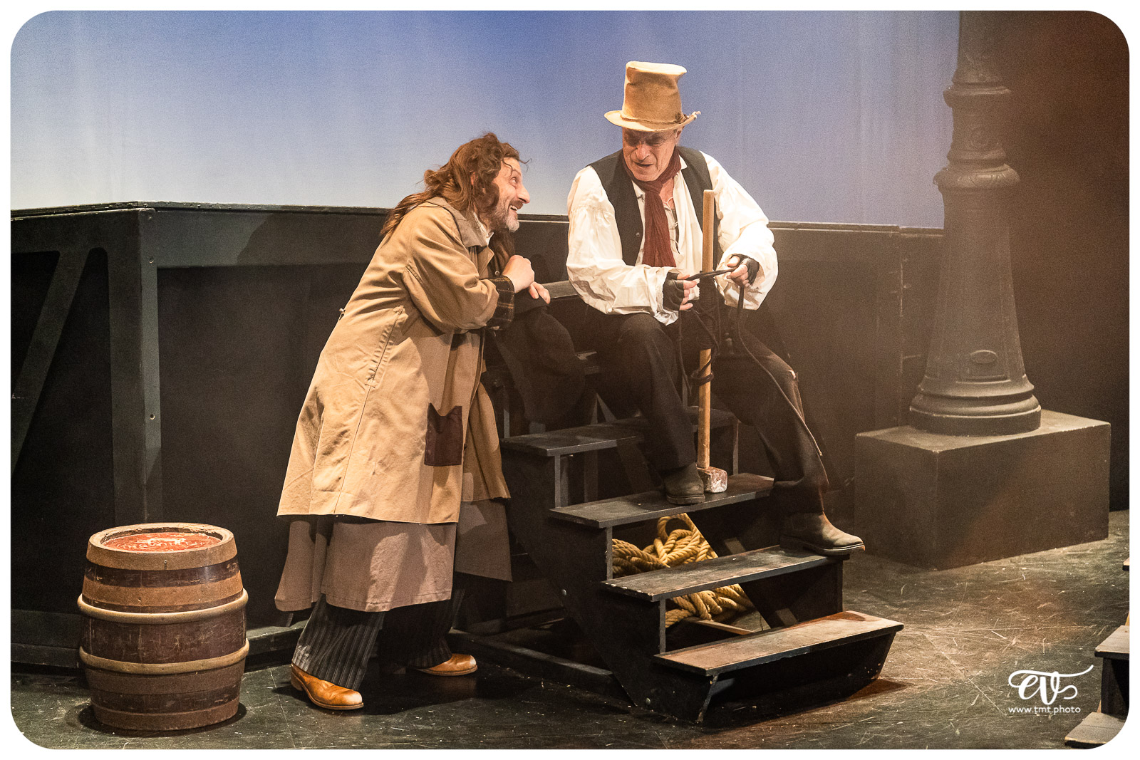 OLIVER TWIST (CIE LA MESNIE H.)